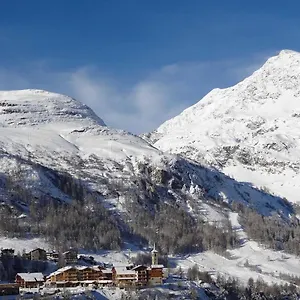 tignes-1800.hotels-rhonealpes.com/