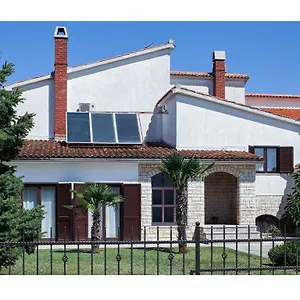 Moderno 2 , Fažana Croazia